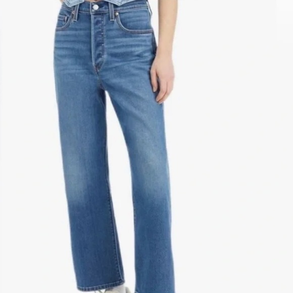 Levi's Denim - Levi’s Ribcage Straight Ankle Jeans  Size 27